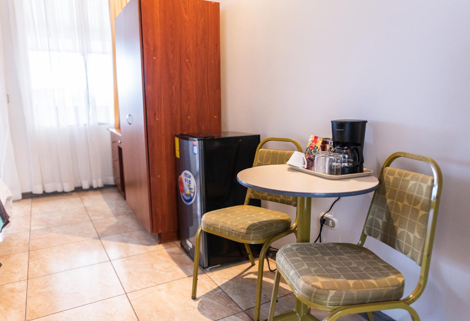 Hotel Y Restaurante El Guarco كرتاغو المظهر الخارجي الصورة