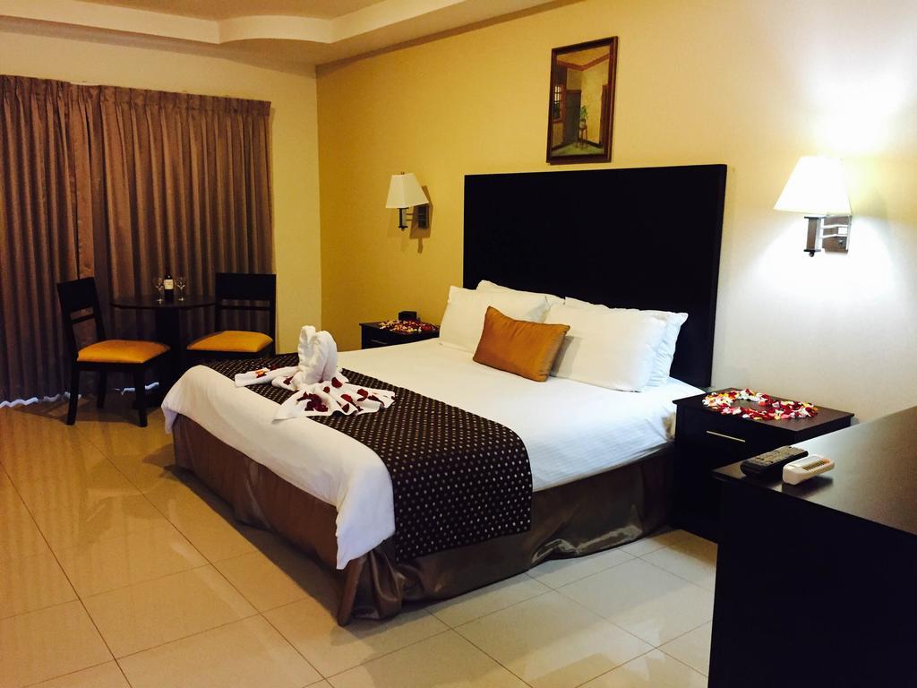 Hotel Y Restaurante El Guarco كرتاغو المظهر الخارجي الصورة