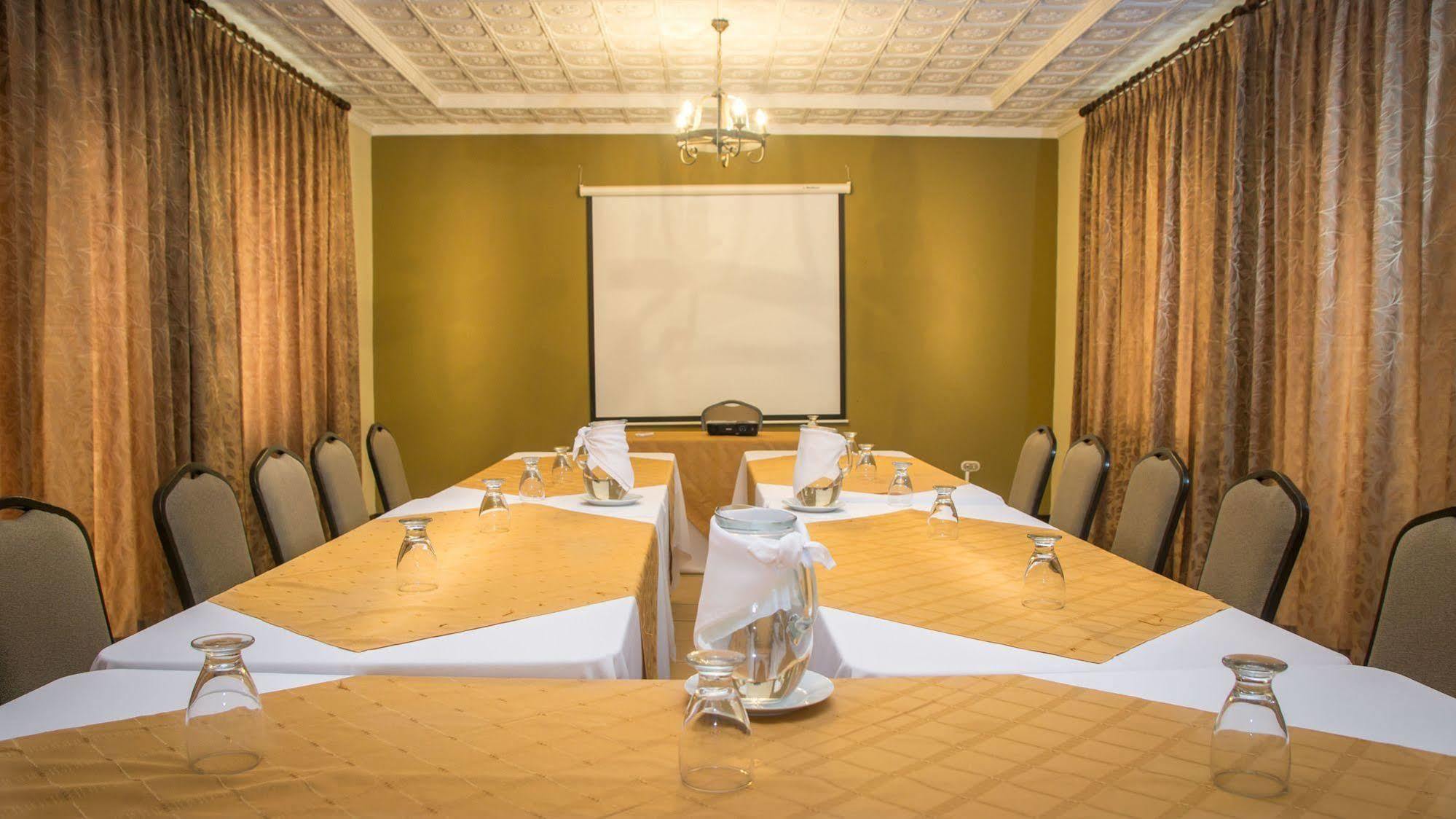 Hotel Y Restaurante El Guarco كرتاغو المظهر الخارجي الصورة